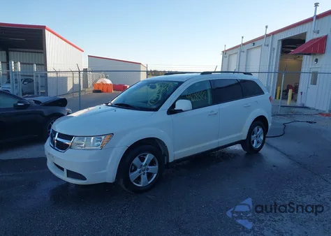 2010 Dodge Journey Sxt z USA, uszkodzony, nr VIN 3D4PG5FV2AT242192